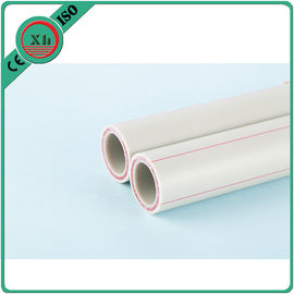 El tubo compuesto tres de la fibra de vidrio flexible de la capa PPR lleva - el palmo resistente de la larga vida